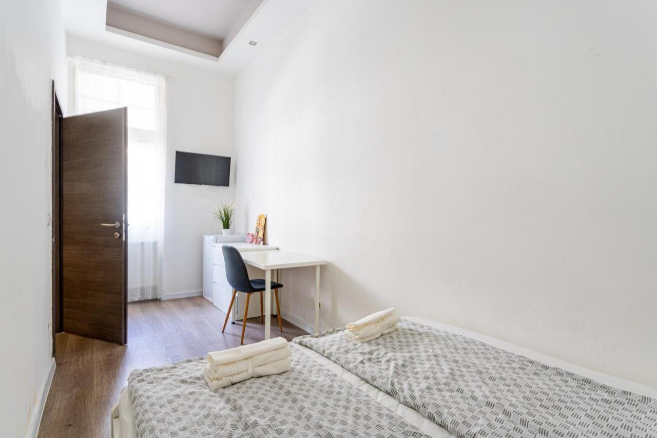 Modernized Condo At Kiraly 51 Budapest Eksteriør bilde